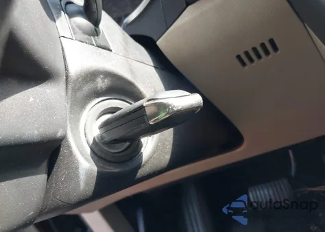 2013 Ford Fusion Se z USA, uszkodzony, nr VIN 3FA6P0HR6DR266160